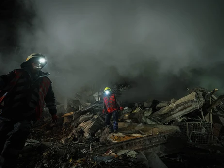 У Дніпрі почалася триденна жалоба за загиблими в багатоповерхівці