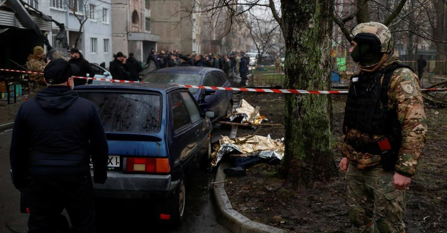 Зеленський доручив зʼясувати всі обставини падіння гвинтокрила в Броварах