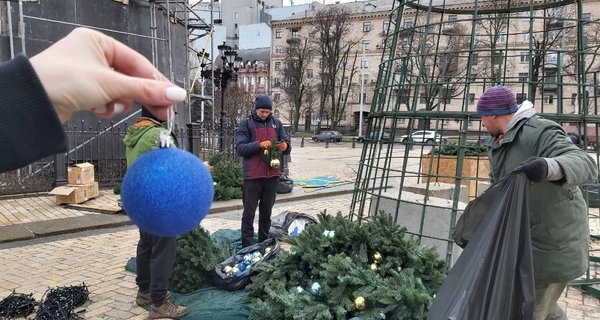 В Киеве начали демонтировать 