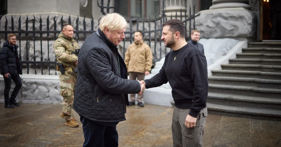 Зеленський на зустрічі з Джонсоном у Києві обговорив підготовку до 