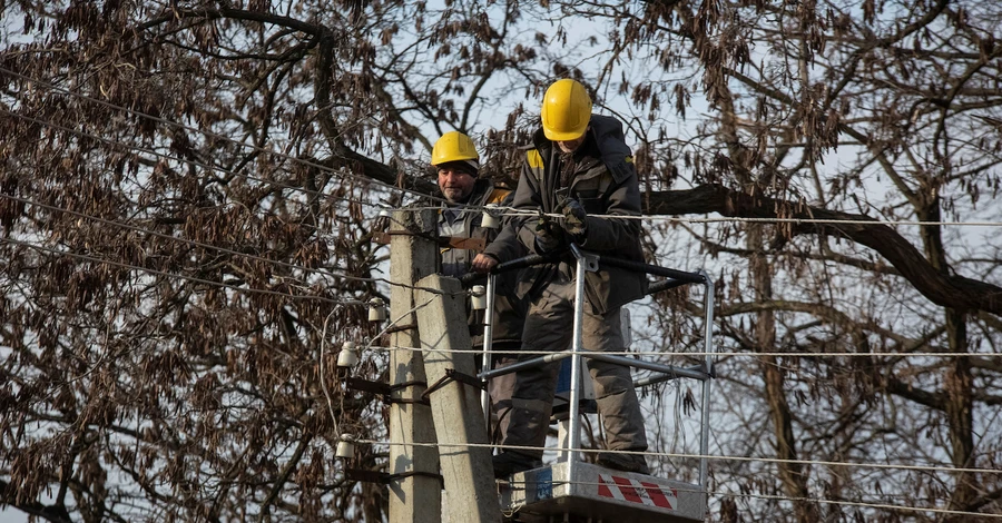 Найбільші проблеми зі світлом після обстрілу - в Київській, Одеській та Вінницькій областях