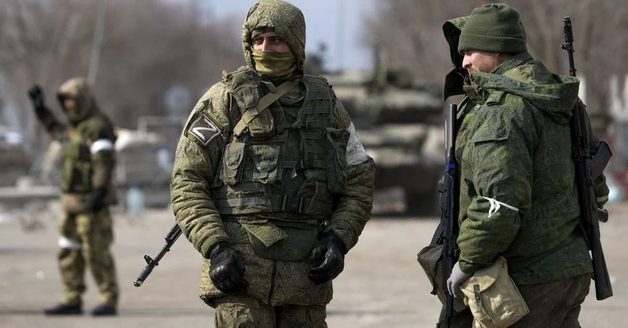 На Херсонщині росіяни вербують до лав своєї армії власників паспортів РФ
