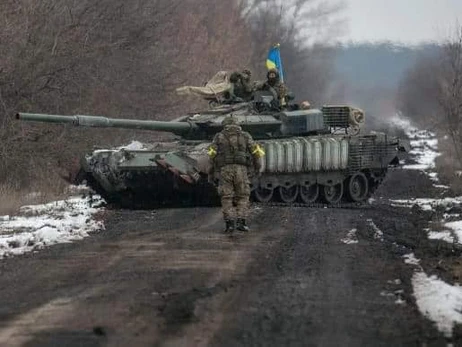 Генштаб: ЗСУ завдали 14 ударів по місцях скупчення військ РФ і збили гелікоптер Мі-24