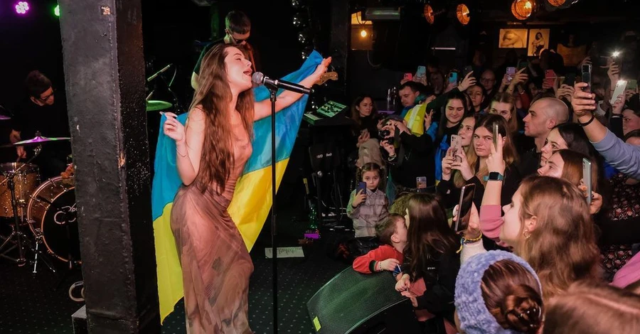 Христина Соловій зірвала голос на концерті і перенесла тур Україною
