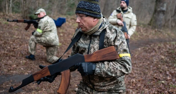 Жителей столичных Осокорков предупредили о выстрелах и ограничении движения