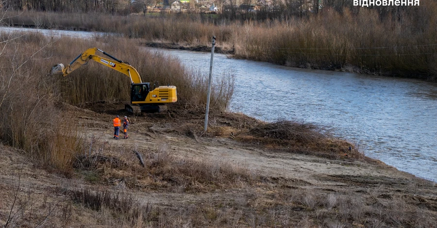 Дорожники встановлюють перший міст від Норвегії, який з'єднає Україну та Румунію