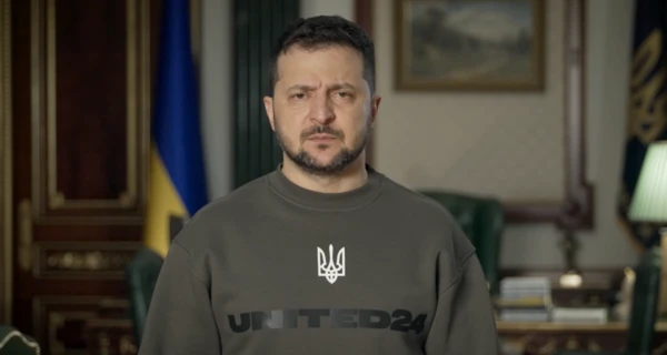 Зеленський вручив Чернігову знак Міста-героя