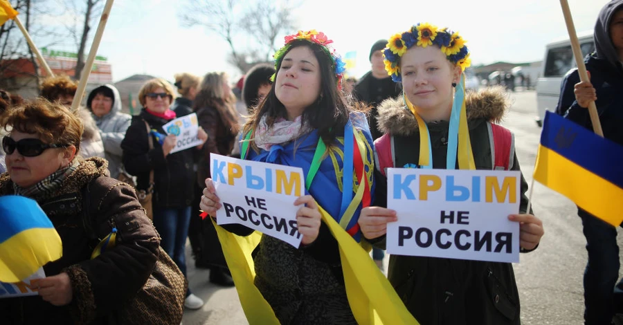 Як повертатимемо Крим: силою чи дипломатією