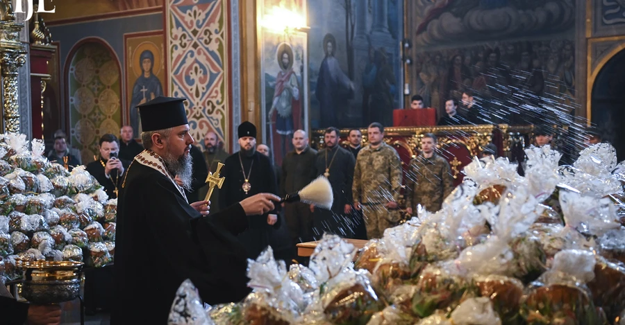 Украинцев призвали  на Пасху не посещать массовые собрания и не поддаваться на провокации