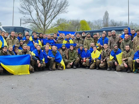 Під час великого великоднього обміну Україна повернула 130 військовополонених