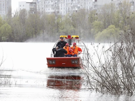 У Києві через повінь розпочались навчання за участю комунальників