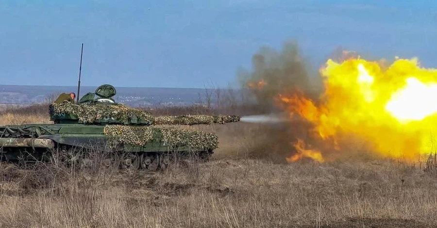 Генштаб: бої продовжуються на 4 напрямках, ЗСУ відбили 48 російських атак