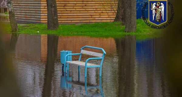 В Киеве снова повысился уровень воды в Днепре - часть города подтоплена