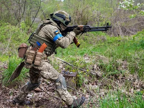 Генштаб: В Бахмуті та Мар’їнці тривають бої, ЗСУ тримають оборону