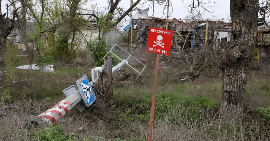 Зеленський пообіцяв, що розмінування території України не затягнеться на десятиліття