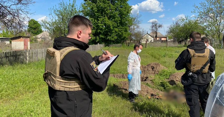 Правоохоронці ексгумували тіла мешканців Донецької області, які загинули через обстріли