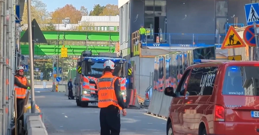 В финском Эспоо обрушился мост со школьниками, пострадали 24 человека 