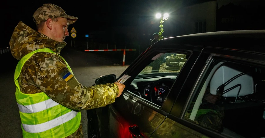 Чи можна покарати ухилістів, які відсиділися за кордоном