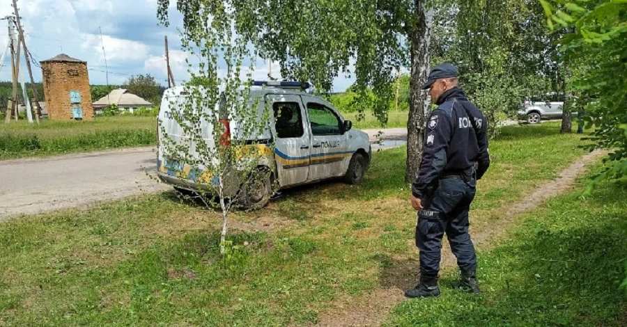 На Харківщині третю добу розшукують дворічну дівчинку