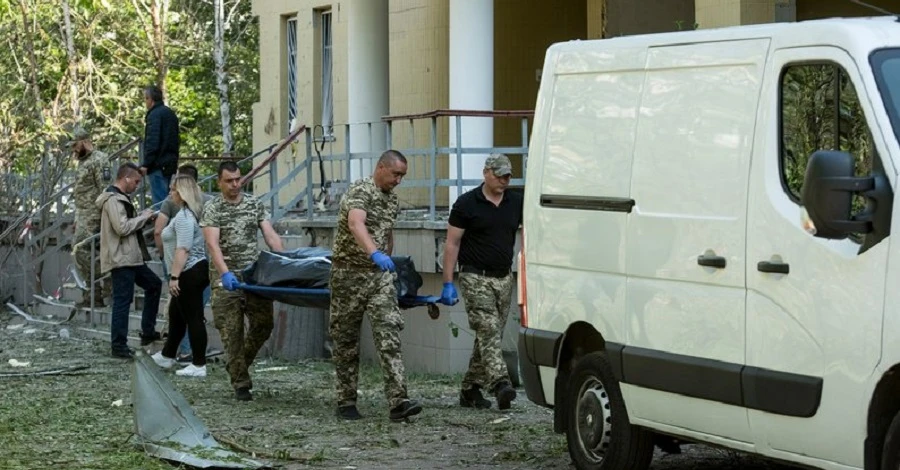 Ракетный удар по Киеву: муж погибшей женщины рассказал подробности трагедии