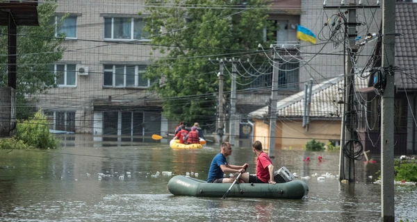 С затопленных районов Херсонщины и Николаевщины уже эвакуировано более 3000 человек