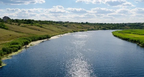 После подрыва Каховской ГЭС в водоемах Николаевщины обнаружили холероподобный вибрион