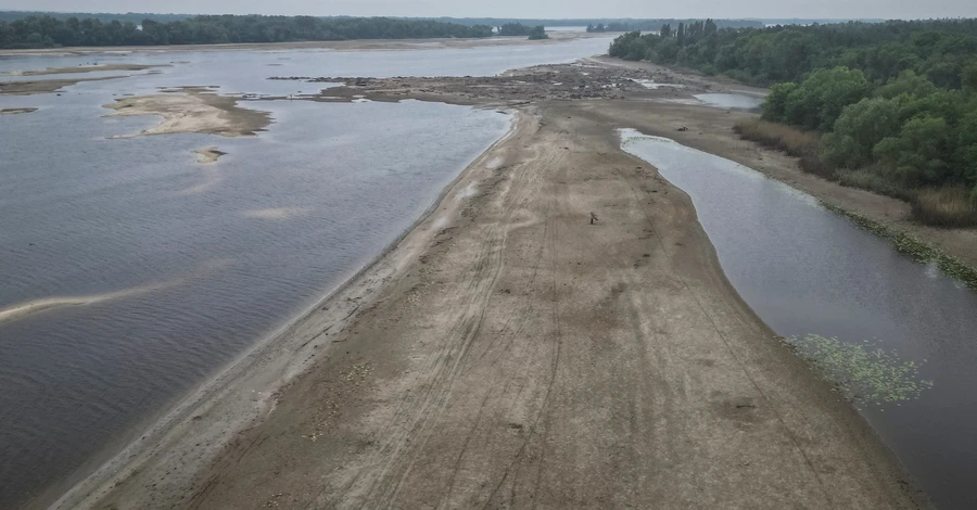 У Запоріжжі – сморід. Влада каже, що це через обмілілий Дніпро 