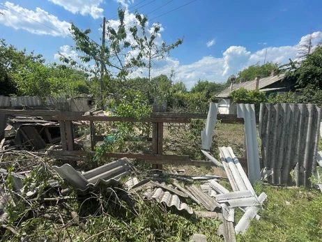 Окупанти обстріляли десятки населених пунктів вздовж лінії фронту