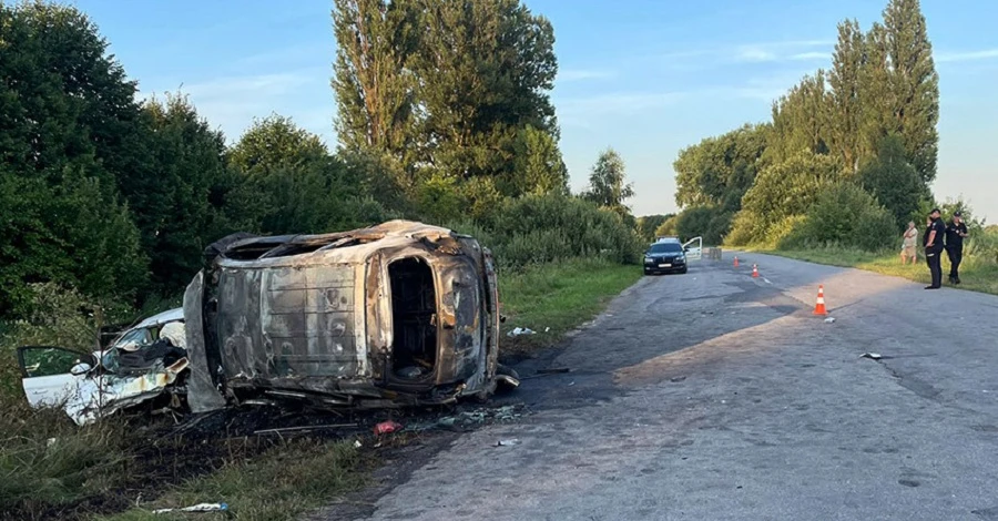 В результате ДТП в Хмельнитчине погибла семья