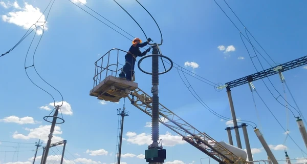 Из-за непогоды без света остались более 700 населенных пунктов в 11 областях