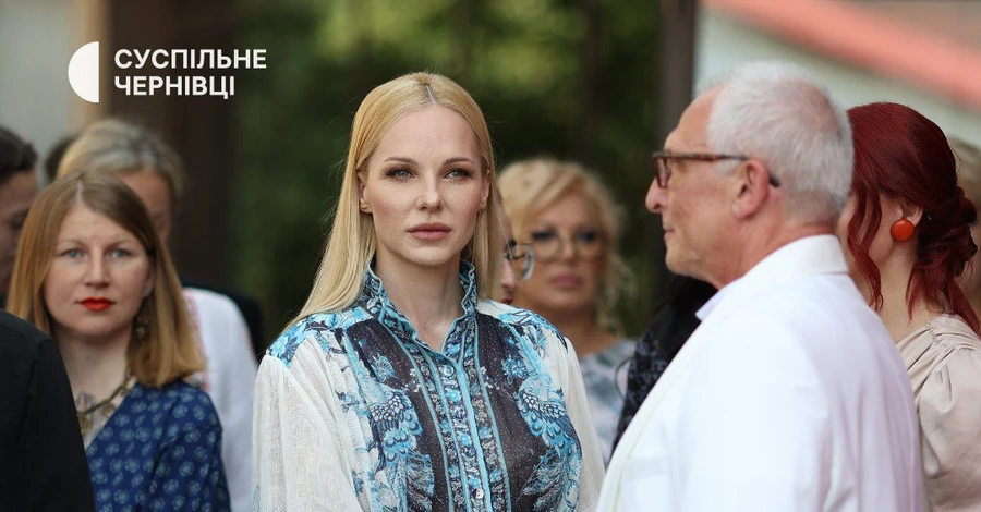 У Чернівцях з чорного хідника та хвилини мовчання стартував Одеський міжнародний кінофестиваль