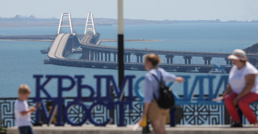 ГУР подтвердило ракетную атаку по местам дислокации российской техники в Крыму