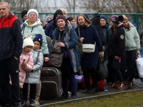 Євросоюз подовжив тимчасовий захист для українців, Польща була проти