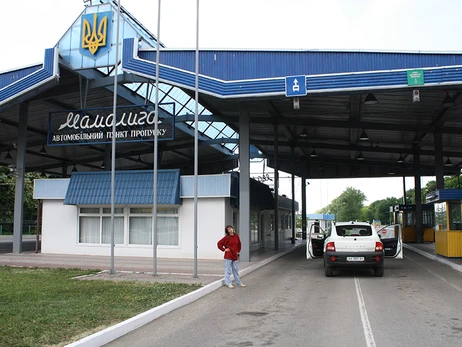 Перехід кордону після 1 жовтня: військовозобов'язаних жінок випускають не всіх