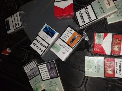 Уряд змінив маркування цигарок - напис 