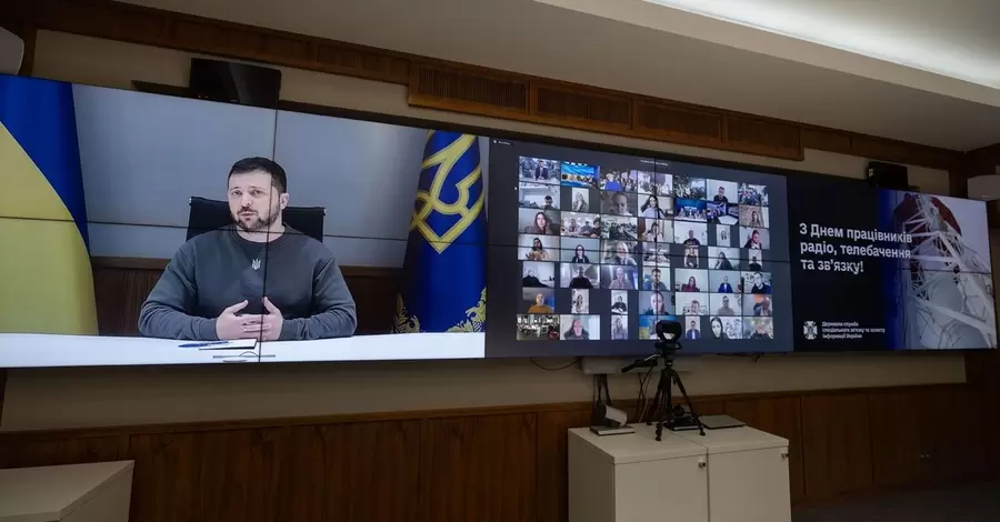 Зеленський поспілкувався з Мазур, Мосейчук, Панютою та іншими ведучими телемарафону