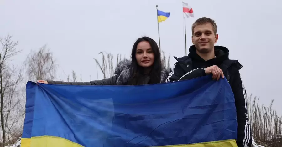 Депортированный из Мариуполя Богдан Ермохин вернулся в Украину в день своего 18-летия