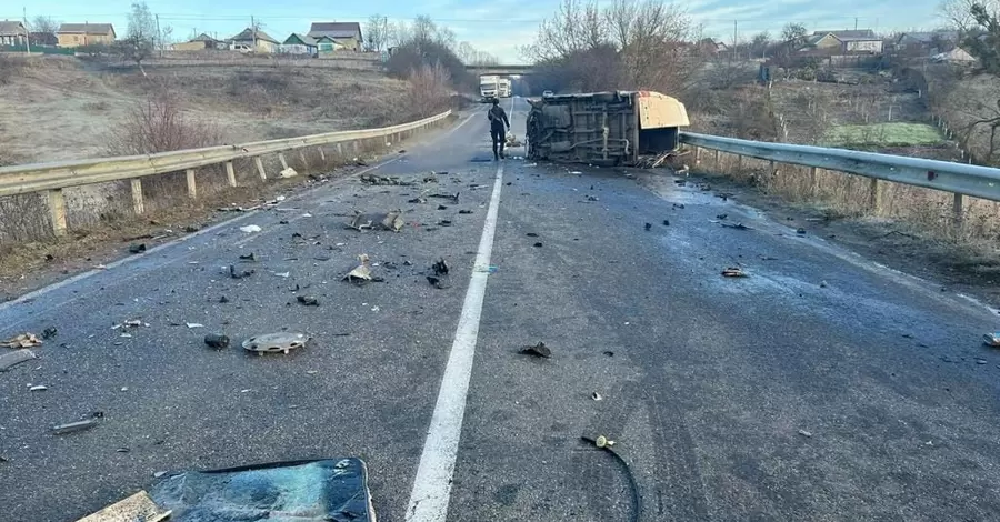 Масштабна ДТП на Вінниччині - четверо людей загинули, ще двоє травмовано