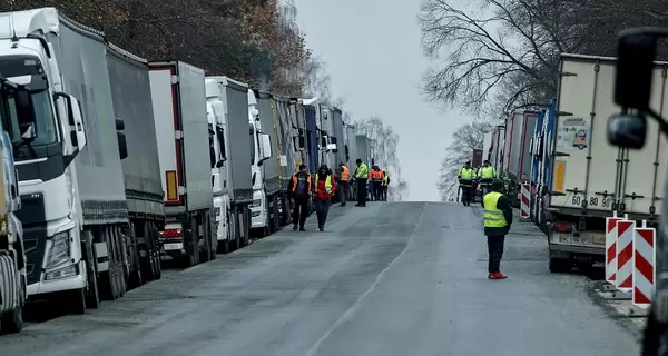 Влада Польщі вперше запропонувала Україні врегулювати ситуацію на кордоні 