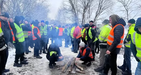 Українські водії розпочали голодування через блокування польськими перевізниками кордону