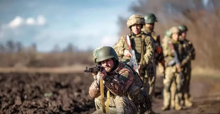 В ISW заявили, що росіяни перекидають техніку в Запорізькій області 