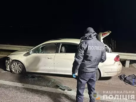 На трасі поблизу Дніпра чоловік розстріляв авто - водій загинув, злочинця розшукують