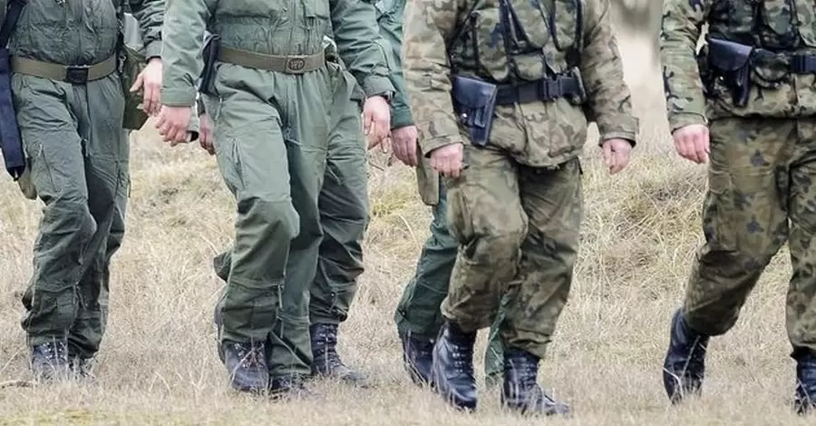 В Польщі почав діяти новий закон про мобілізацію, на явку у військкомат - шість годин