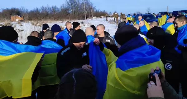 З російського полону додому повернулися 207 українців 