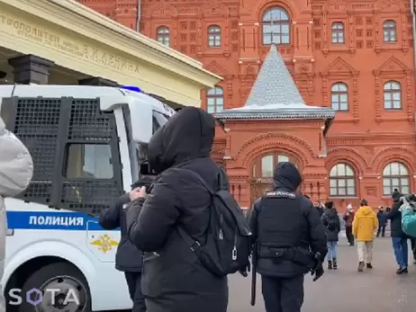 У центрі Москви протестують родичі мобілізованих, почалися сутички і затримання