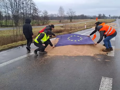 Польща обіцяє показати список компаній, які імпортували зерно з України