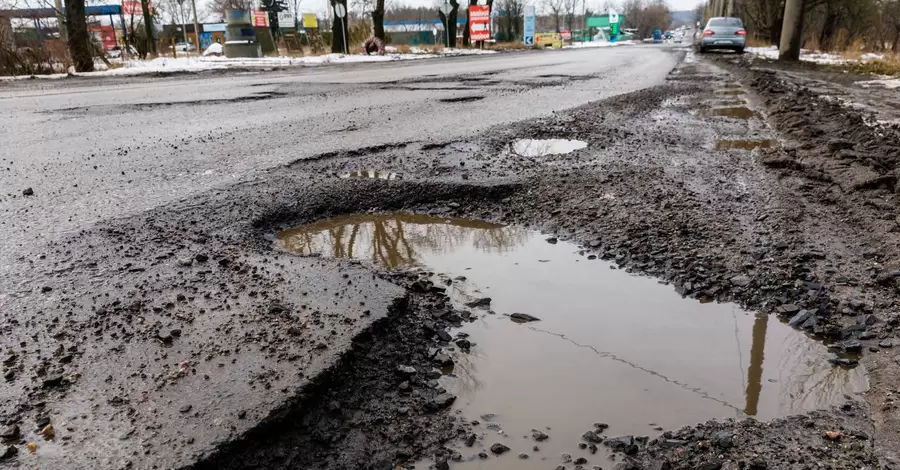 Війська РФ скинули КАБи на громаду Харківщини - щонайменше троє загиблих, двоє поранених   