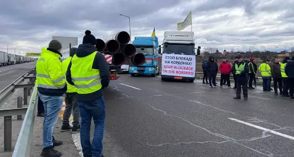 Польща запровадить обмеження, якщо уряди двох країн не домовляться 