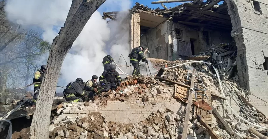 В Константиновке Донецкой области завершили разбор завалов, среди погибших - ребенок