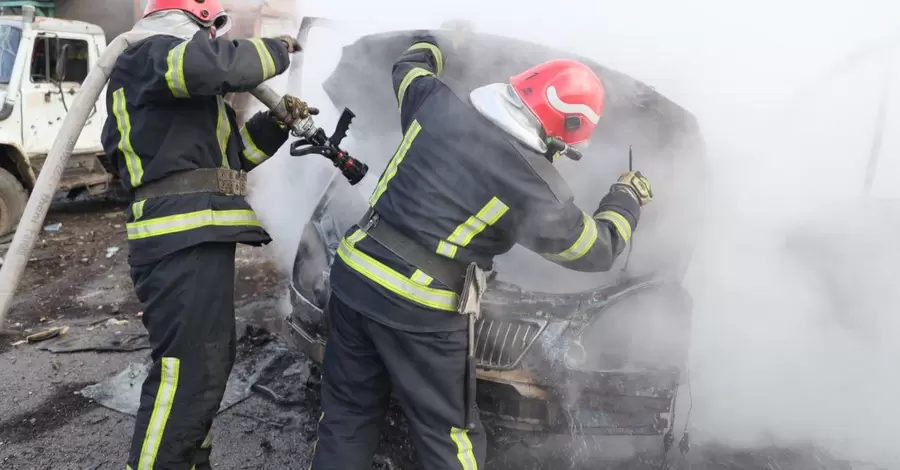 Росія вдарила по складу військової техніки в Одесі, постраждали цивільні